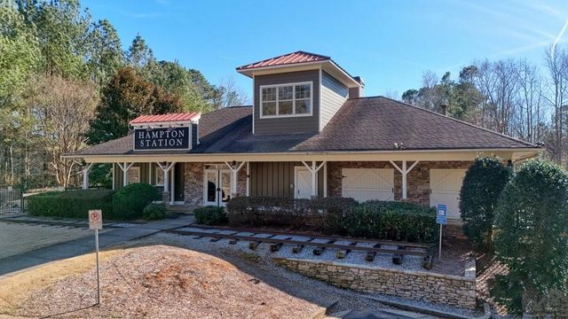 514 Creekshire Circle, Canton, GA 30115