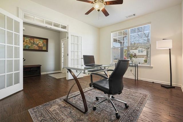 514 Creekshire Circle, Canton, GA 30115