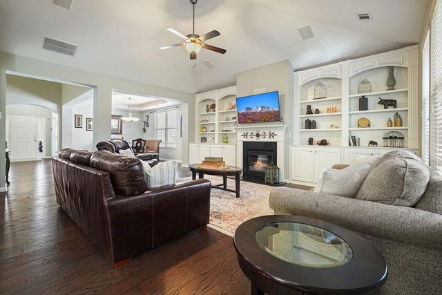 514 Creekshire Circle, Canton, GA 30115