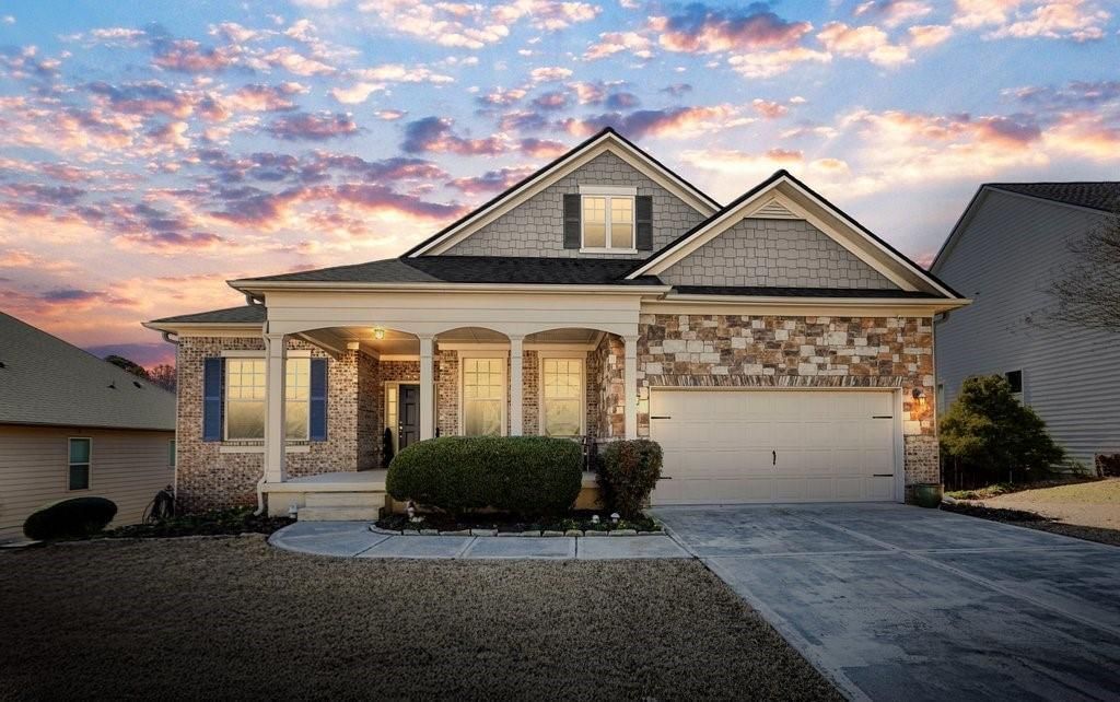 514 Creekshire Circle, Canton, GA 30115