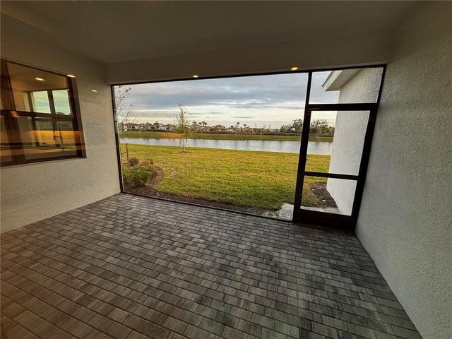 5830 FREESTONE CIRCLE, Apollo Beach, FL 33572