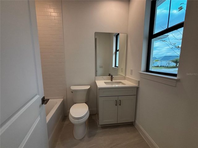 5830 FREESTONE CIRCLE, Apollo Beach, FL 33572