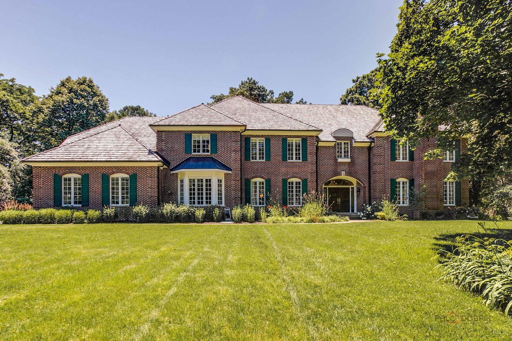 610 S Ridge Road, Lake Forest, IL 60045