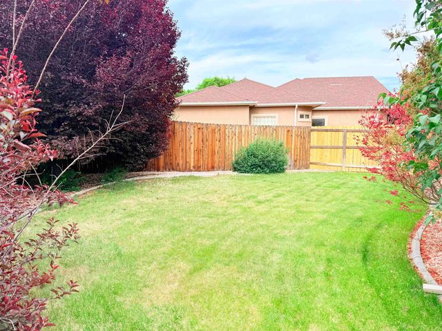 1027 Chinle Court, Fruita, CO 81521