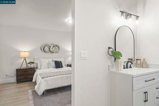 222 Donegal Way, Martinez, CA 94553