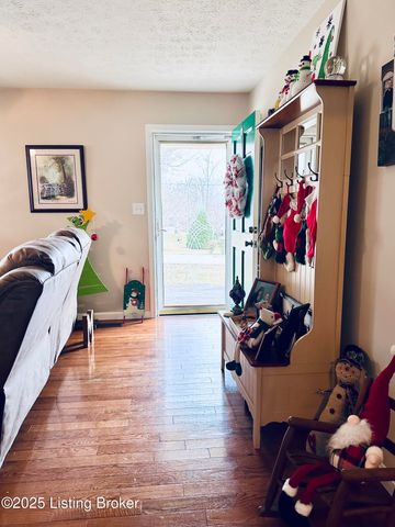 1206 Hickorywood Dr, Leitchfield, KY 42754