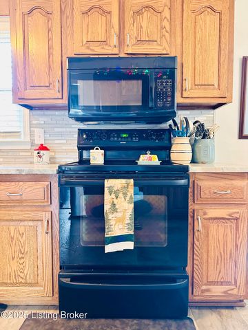 1206 Hickorywood Dr, Leitchfield, KY 42754