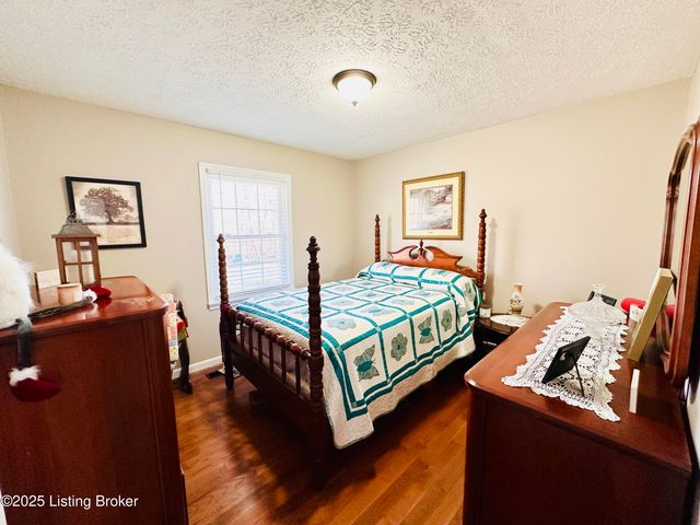 1206 Hickorywood Dr, Leitchfield, KY 42754