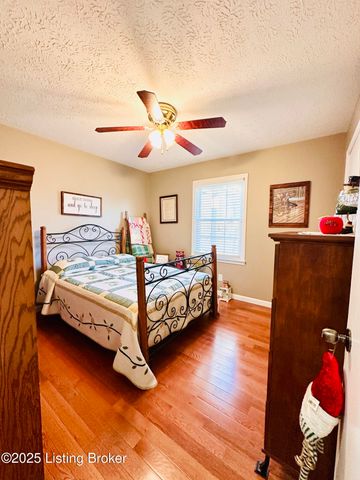 1206 Hickorywood Dr, Leitchfield, KY 42754