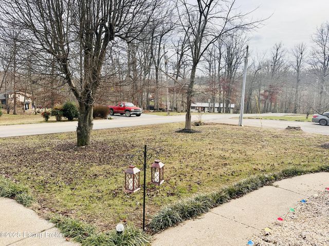 1206 Hickorywood Dr, Leitchfield, KY 42754