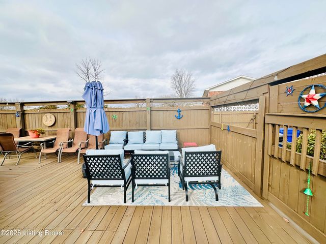 1206 Hickorywood Dr, Leitchfield, KY 42754