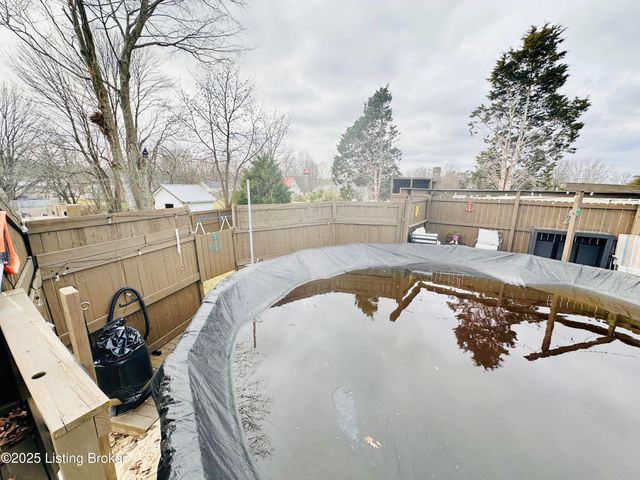 1206 Hickorywood Dr, Leitchfield, KY 42754