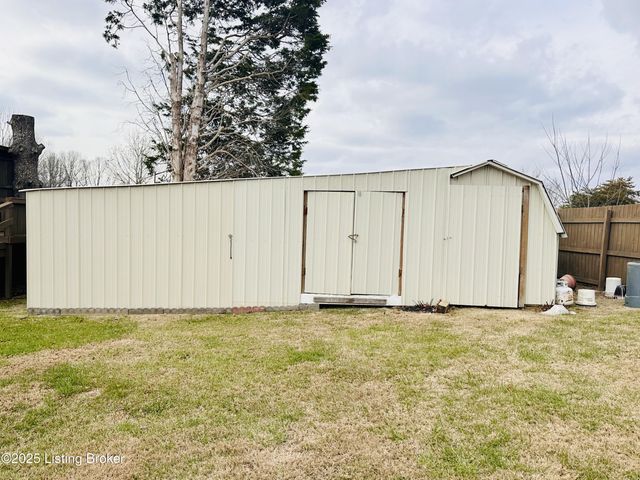 1206 Hickorywood Dr, Leitchfield, KY 42754