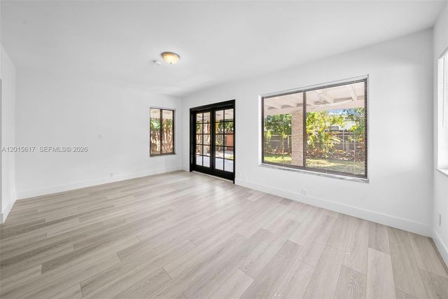 7525 Adventure Ave, North Bay Village, FL 33141