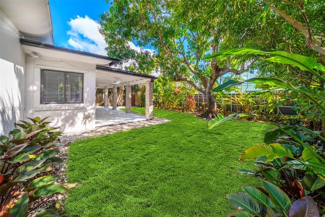 7525 Adventure Ave, North Bay Village, FL 33141