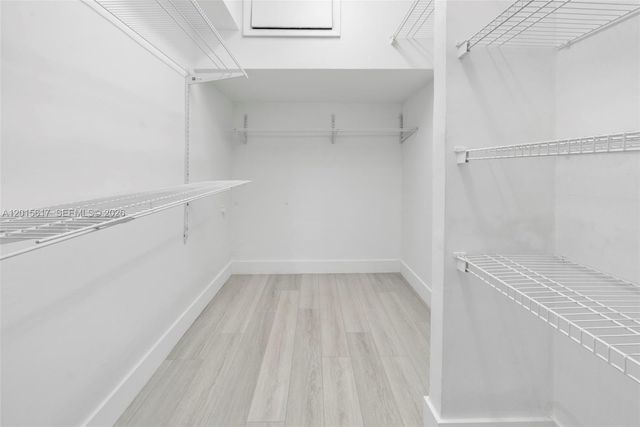 7525 Adventure Ave, North Bay Village, FL 33141