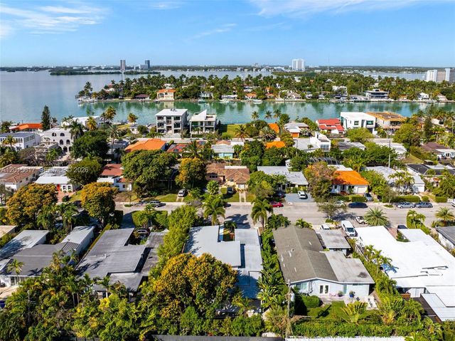 7525 Adventure Ave, North Bay Village, FL 33141