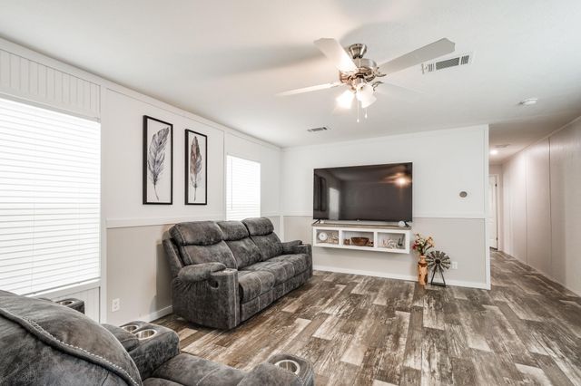 107 Sweet Jarvil Rd, Dayton, TX 77535