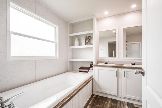 107 Sweet Jarvil Rd, Dayton, TX 77535