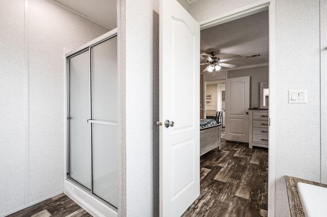 107 Sweet Jarvil Rd, Dayton, TX 77535