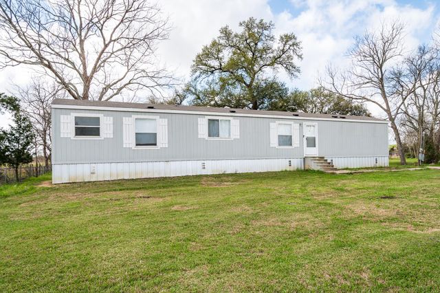 107 Sweet Jarvil Rd, Dayton, TX 77535