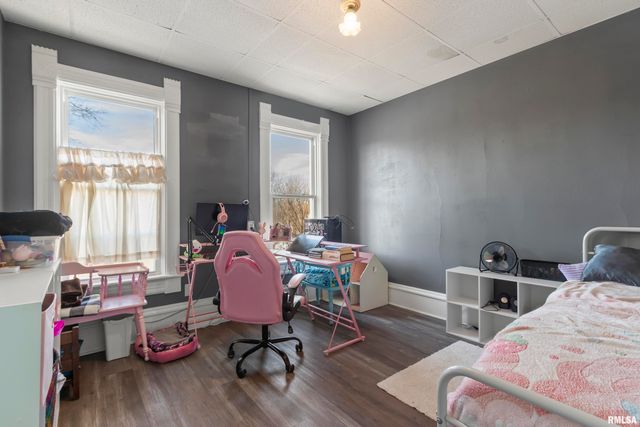 2117 W STARR Street, Peoria, IL 61605