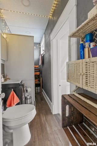 2117 W STARR Street, Peoria, IL 61605