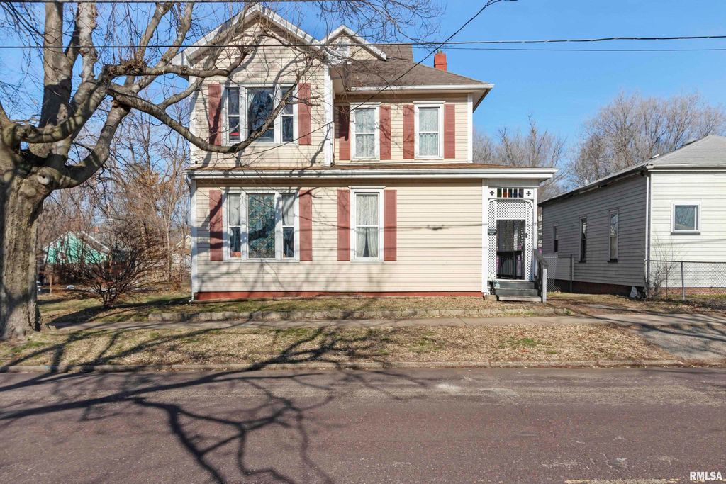 2117 W STARR Street, Peoria, IL 61605