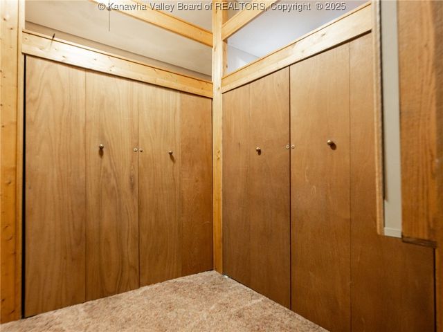 1229 Payne Avenue, Dunbar, WV 25064