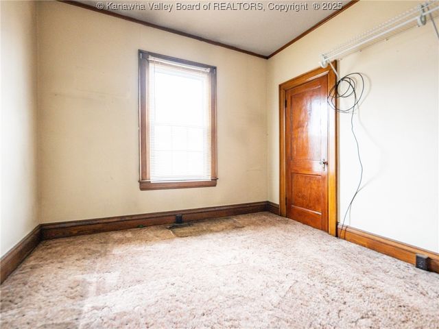 1229 Payne Avenue, Dunbar, WV 25064