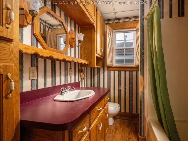 1229 Payne Avenue, Dunbar, WV 25064