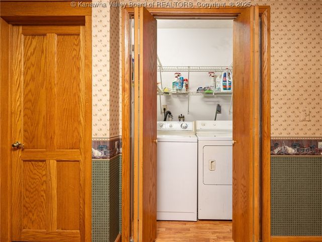 1229 Payne Avenue, Dunbar, WV 25064