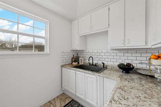 1445 Rogers Road, Newark, TX 76071