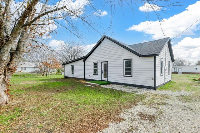 1445 Rogers Road, Newark, TX 76071