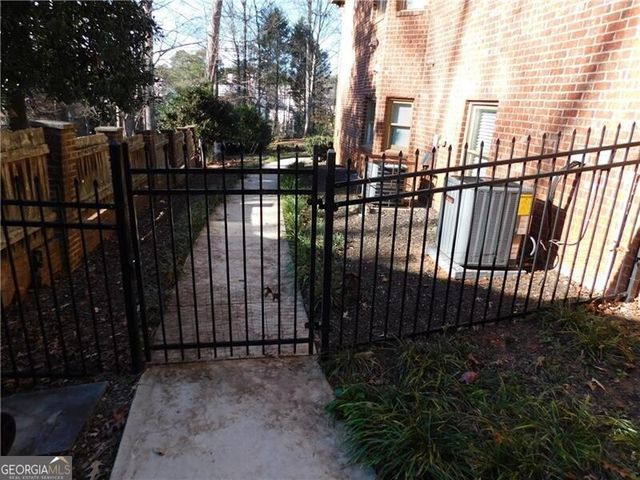 2050 Oak Grove Road NE, Atlanta, GA 30345