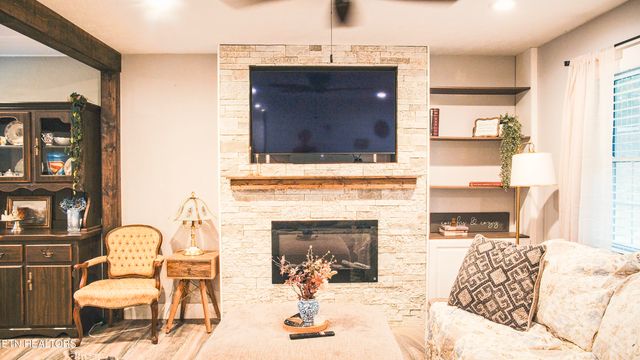 5050 Browder Hollow Rd, Lenoir City, TN 37771