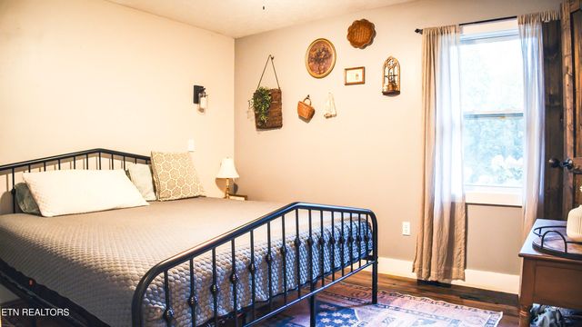 5050 Browder Hollow Rd, Lenoir City, TN 37771