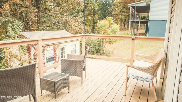 5050 Browder Hollow Rd, Lenoir City, TN 37771