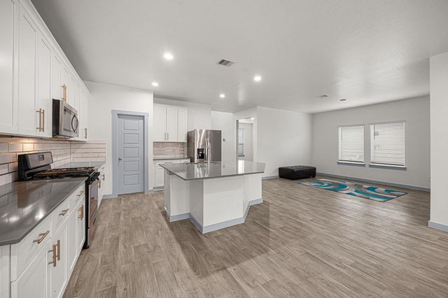 7018 Whispering Leaf Street, Rosenberg, TX 77469