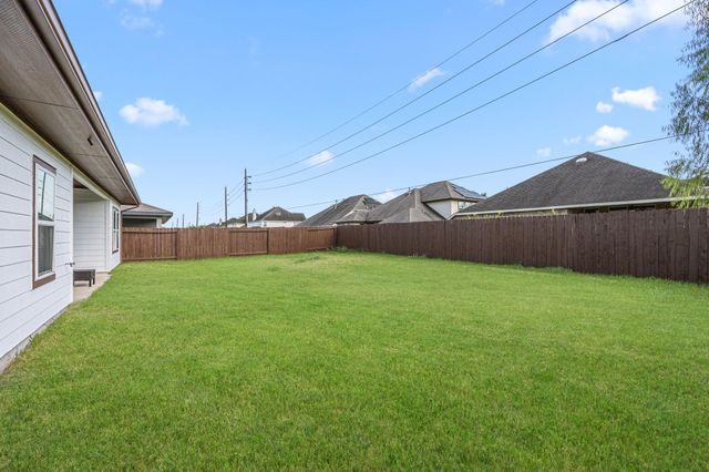 7018 Whispering Leaf Street, Rosenberg, TX 77469