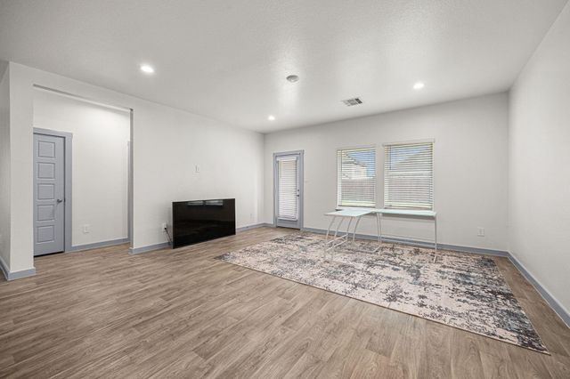 7018 Whispering Leaf Street, Rosenberg, TX 77469