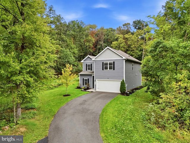 203 RAPPAHANNOCK RUN, Falling Waters, WV 25419