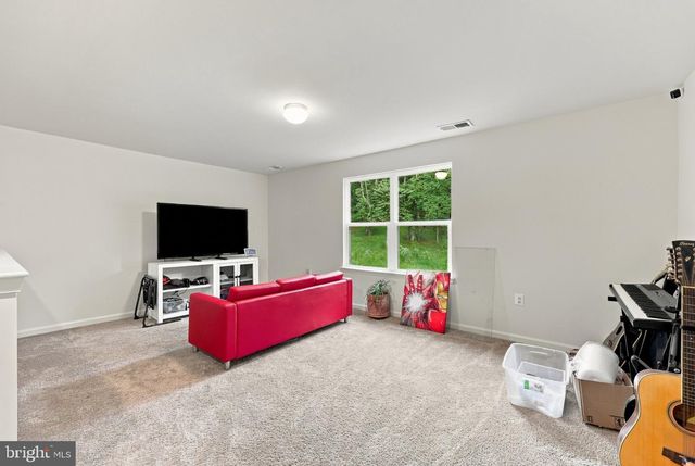203 RAPPAHANNOCK RUN, Falling Waters, WV 25419