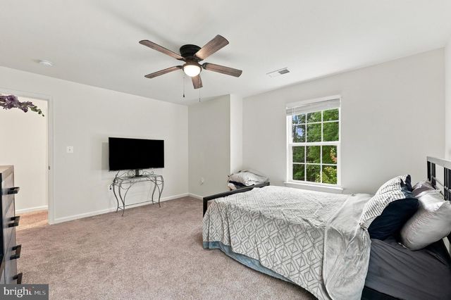 203 RAPPAHANNOCK RUN, Falling Waters, WV 25419
