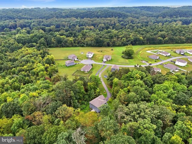 203 RAPPAHANNOCK RUN, Falling Waters, WV 25419