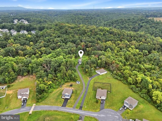 203 RAPPAHANNOCK RUN, Falling Waters, WV 25419