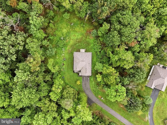 203 RAPPAHANNOCK RUN, Falling Waters, WV 25419