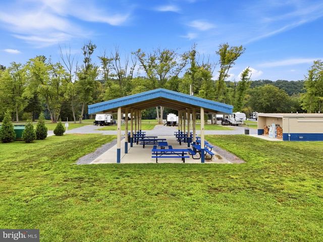 203 RAPPAHANNOCK RUN, Falling Waters, WV 25419