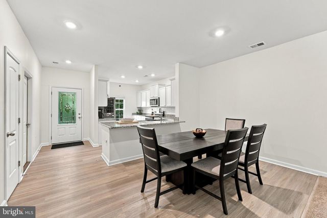 203 RAPPAHANNOCK RUN, Falling Waters, WV 25419