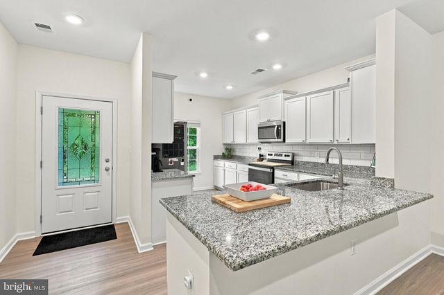 203 RAPPAHANNOCK RUN, Falling Waters, WV 25419